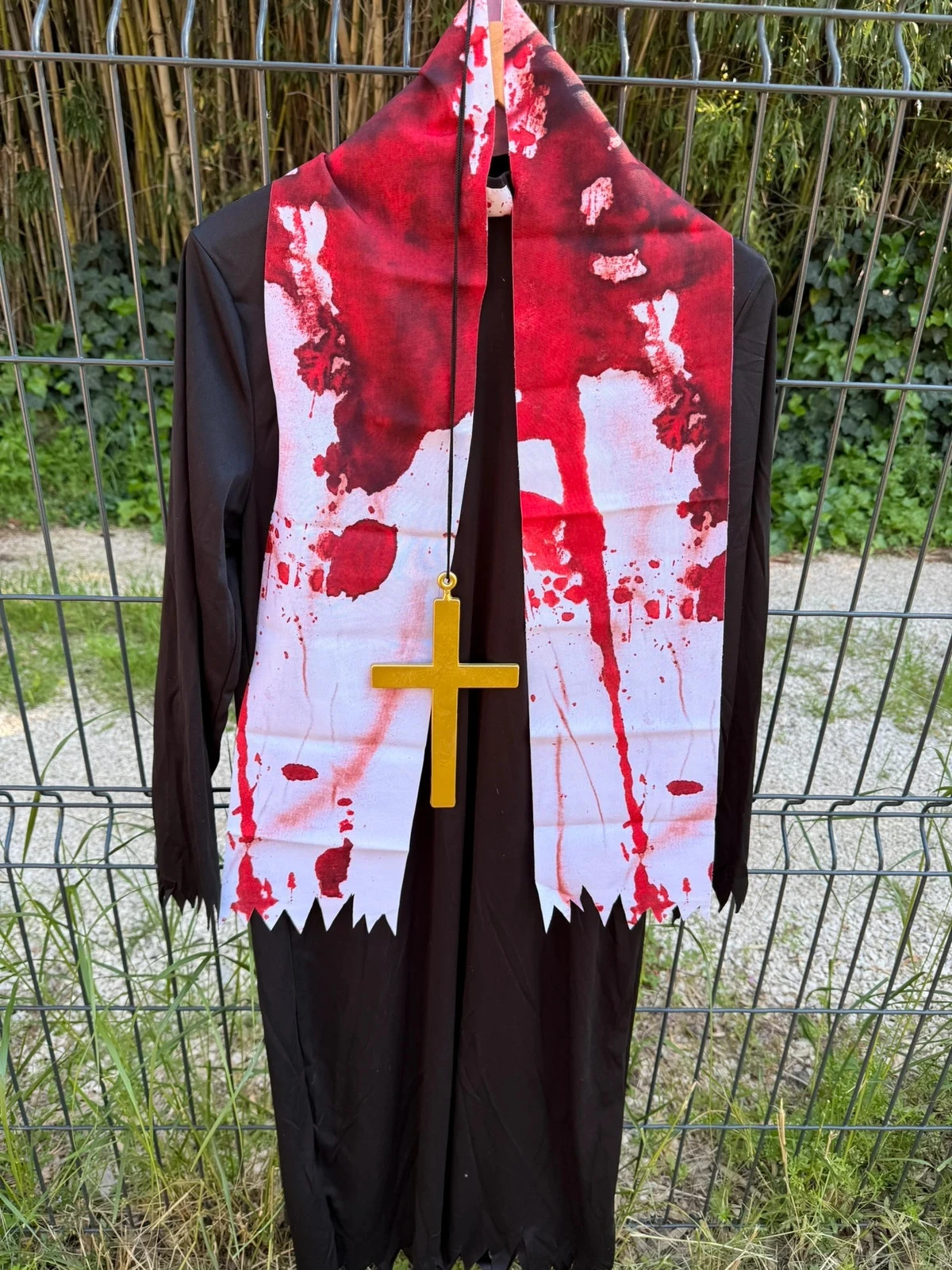 Used once zombie priest Halloween costume size small – photo 2